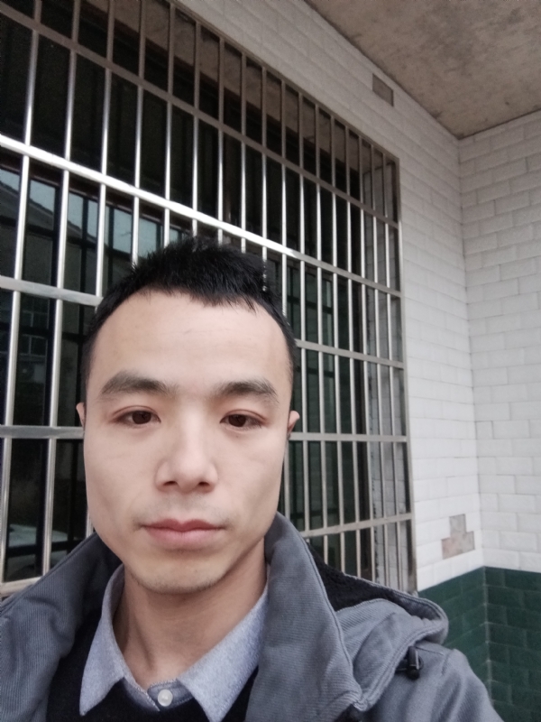 笑得那么开心的第三张照片--长沙中老年相亲网