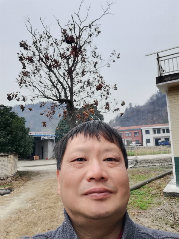 苏众青春冲浪的第二张照片--长沙中老年相亲网